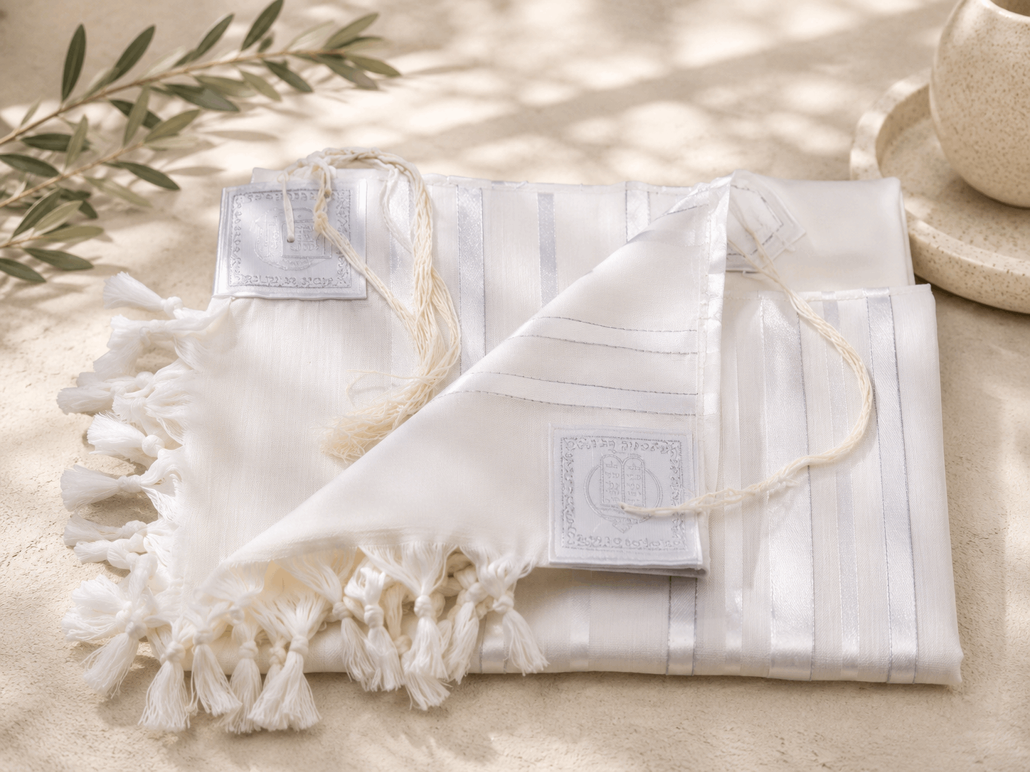 Tallit Tashbetz Silver - 100% Rehelim Wool - Mishkan HaTchelet