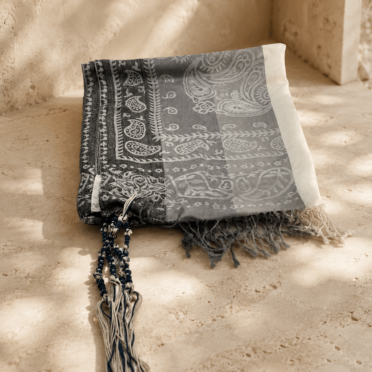 Tallit – Luxury Patterned Jewish Prayer Shawl with Tekhelet Tzitzit | Blue & Gold or Gray & White