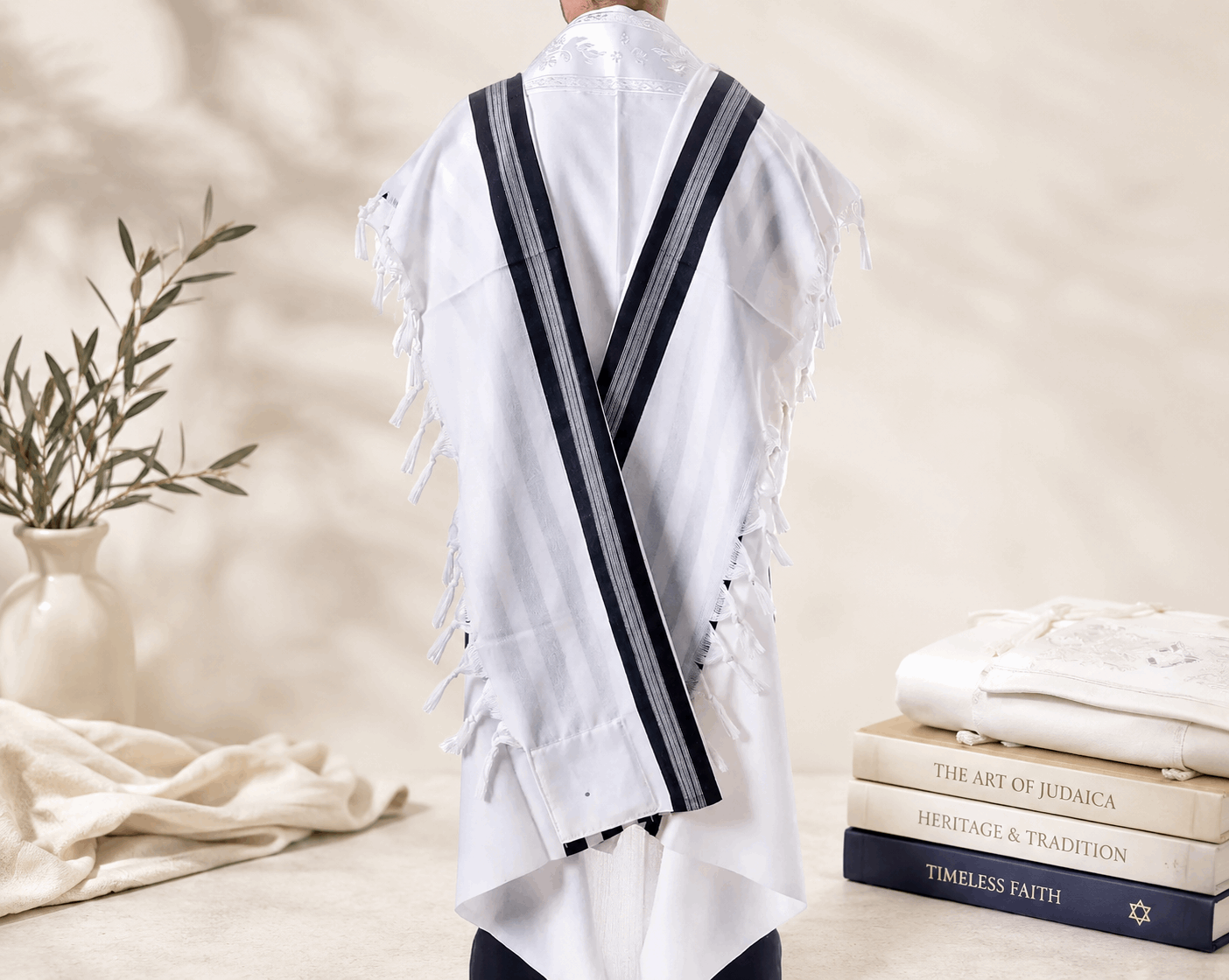 Tallit Pe'er Kal Black - 100% Pure Rehelim Wool - Mishkan HaTchelet