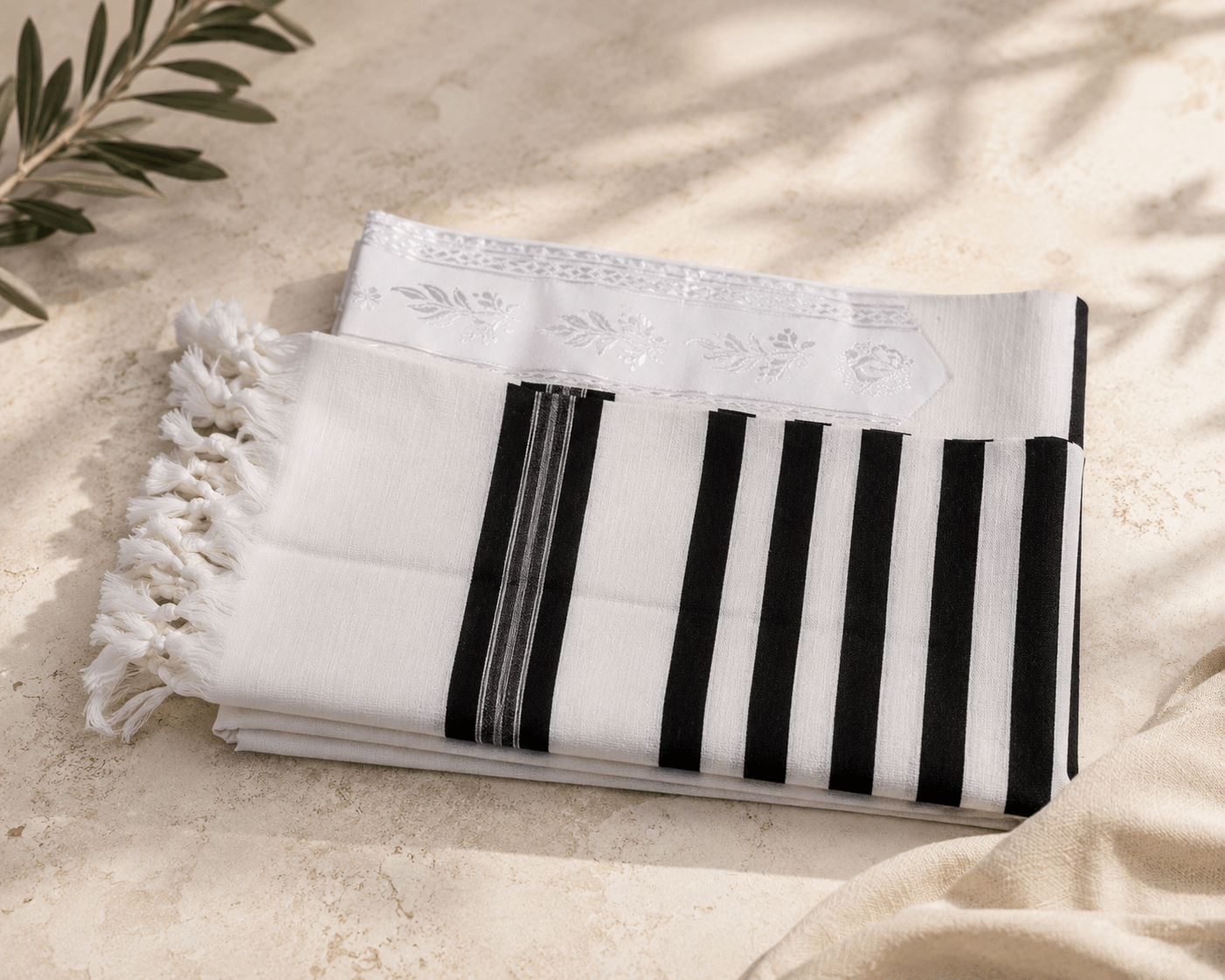 Tallit Tashbetz Black - 100% Rehelim Wool - Mishkan HaTchelet