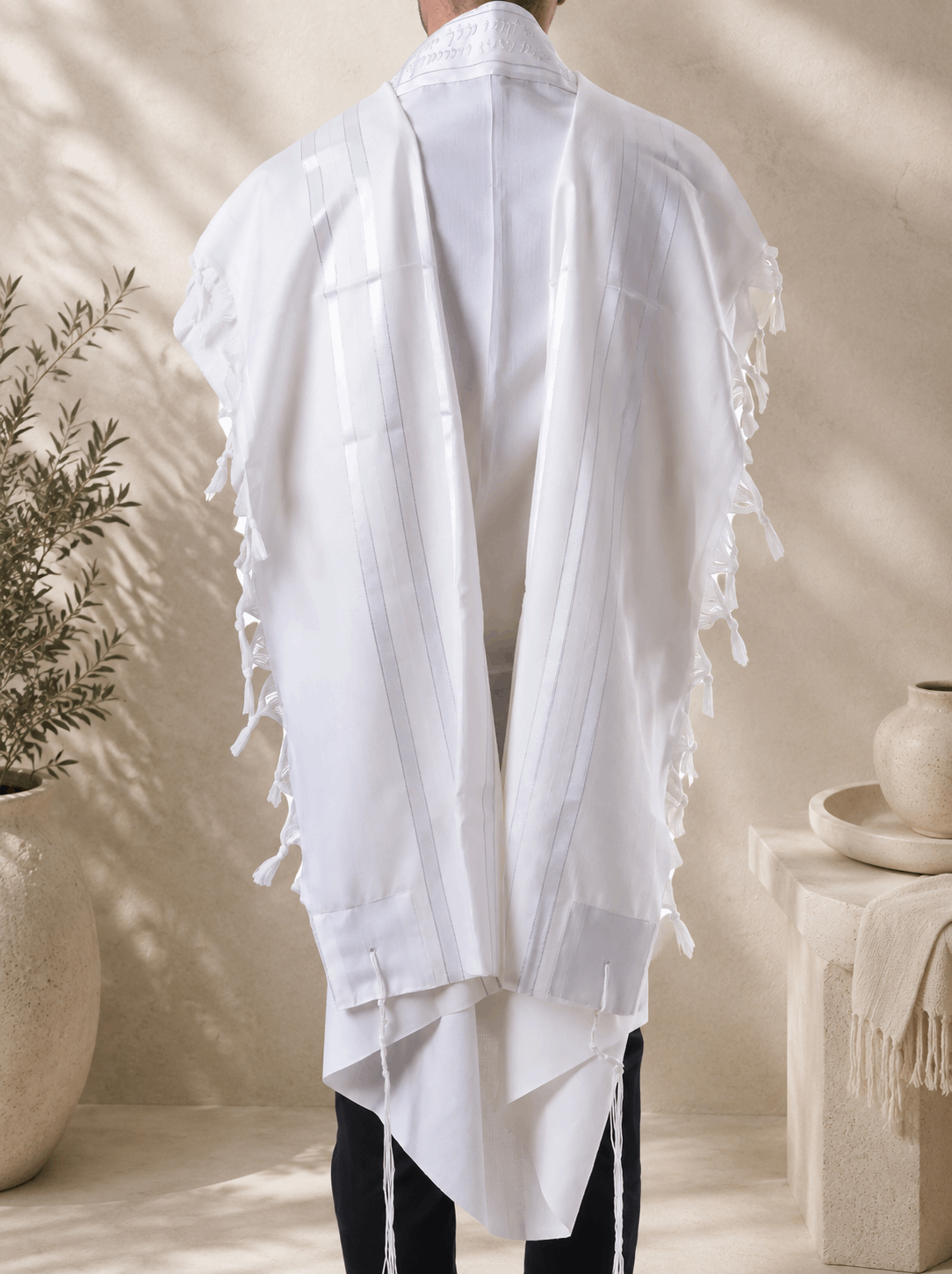 Tallit Tashbetz Silver - 100% Rehelim Wool - Mishkan HaTchelet